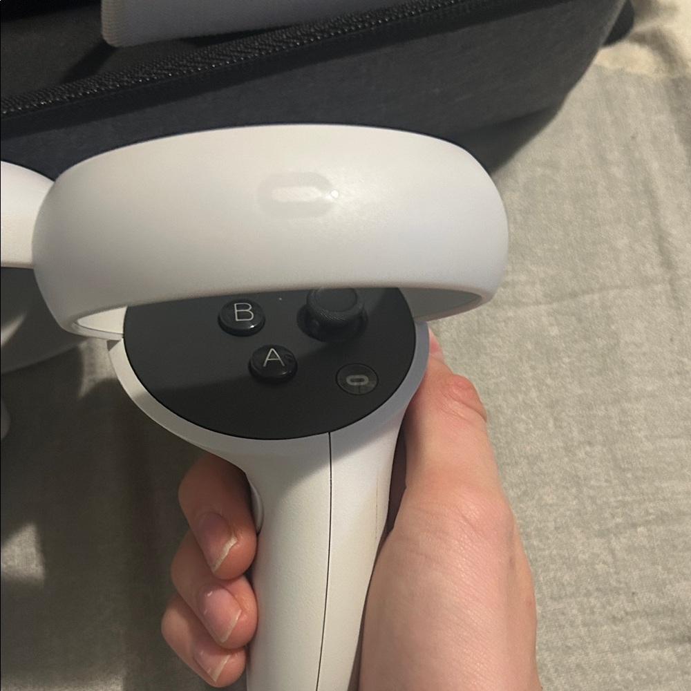 Oculus quest 2 - Picture 3 of 6